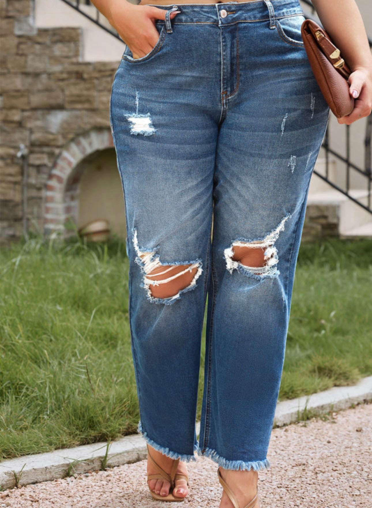 Distressed Knee Mom Jeans